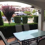 Casa Real 아파트